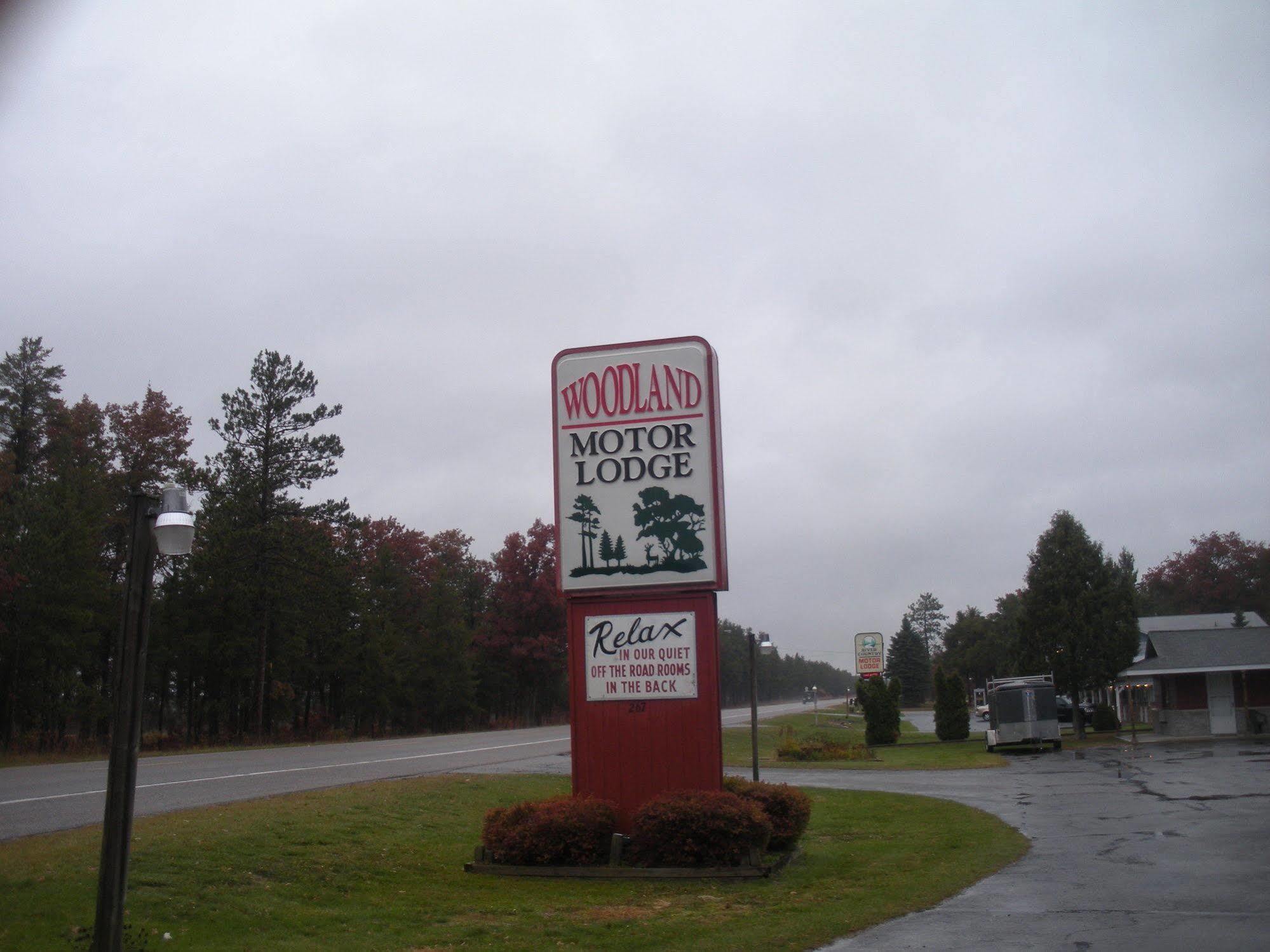 Woodland Motor Lodge Grayling Exterior photo